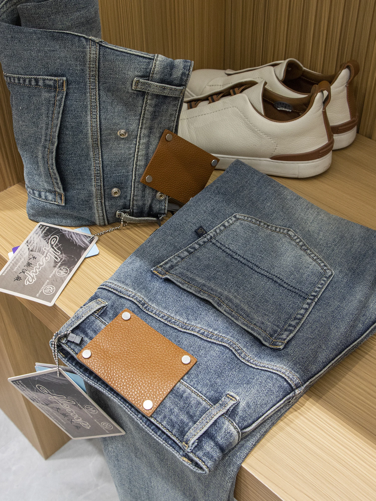 

l Haax повседневные мужские джинсы с прямыми штанинами и съемной кожаной биркой, элитный удобный хлопковый эластичный джинсовый материал