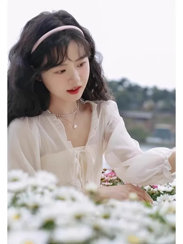 ファッショナブルなオルトスヴェル カバーアップ 日焼け止め レディース サマー2025 新デザイン イヤールック レース トップス 韓国風 スリープ ルーズフィット