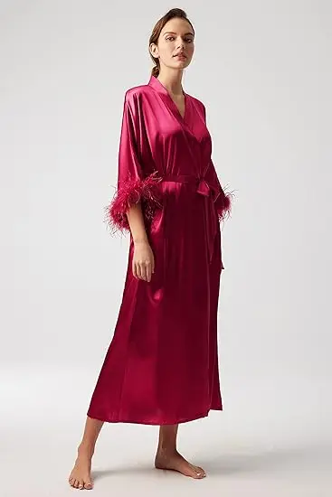 Thumbnail 3 - #11 Top Bridal Kimonos Picks for Every Budget