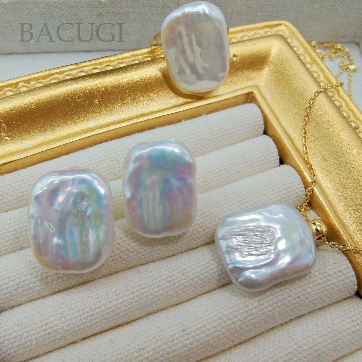 

925 Sliver Nature Freshwater Nature Pearl Stud Earring