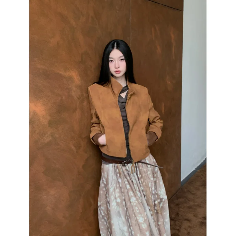 

Замшевая коричневая укороченная куртка в стиле ретро с воротником-стойкой и цветными блоками, осенняя элегантная корейская женская модная одежда с двойной молнией