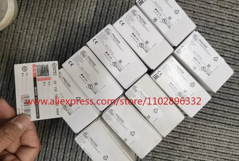 

IFM PN2099 Pressure sensors 100% new and original