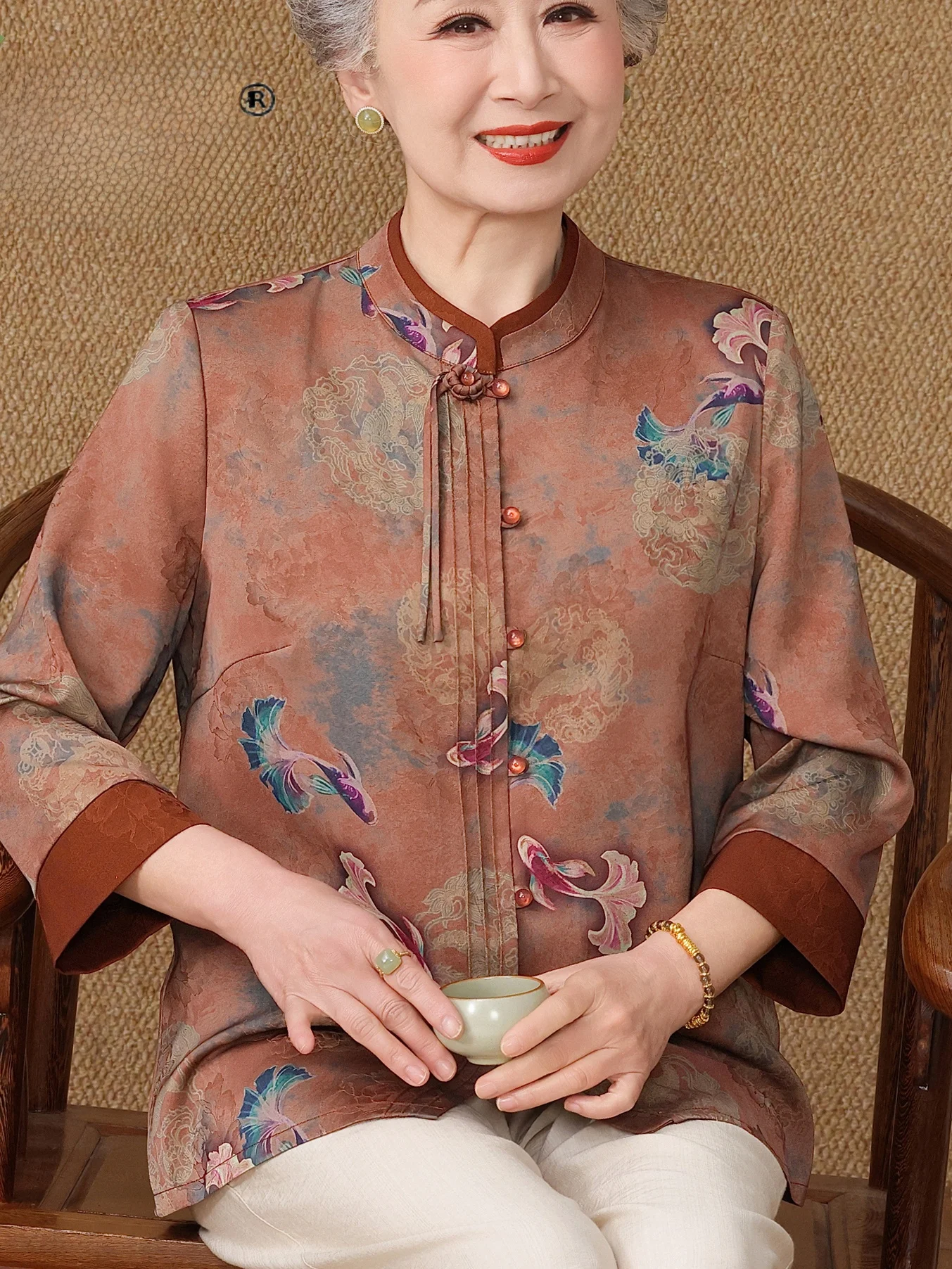 

Новая женская рубашка в китайском стиле с воротником-стойкой, модная весенняя блузка для женщин среднего возраста с рукавом три четверти, летний топ в национальном стиле