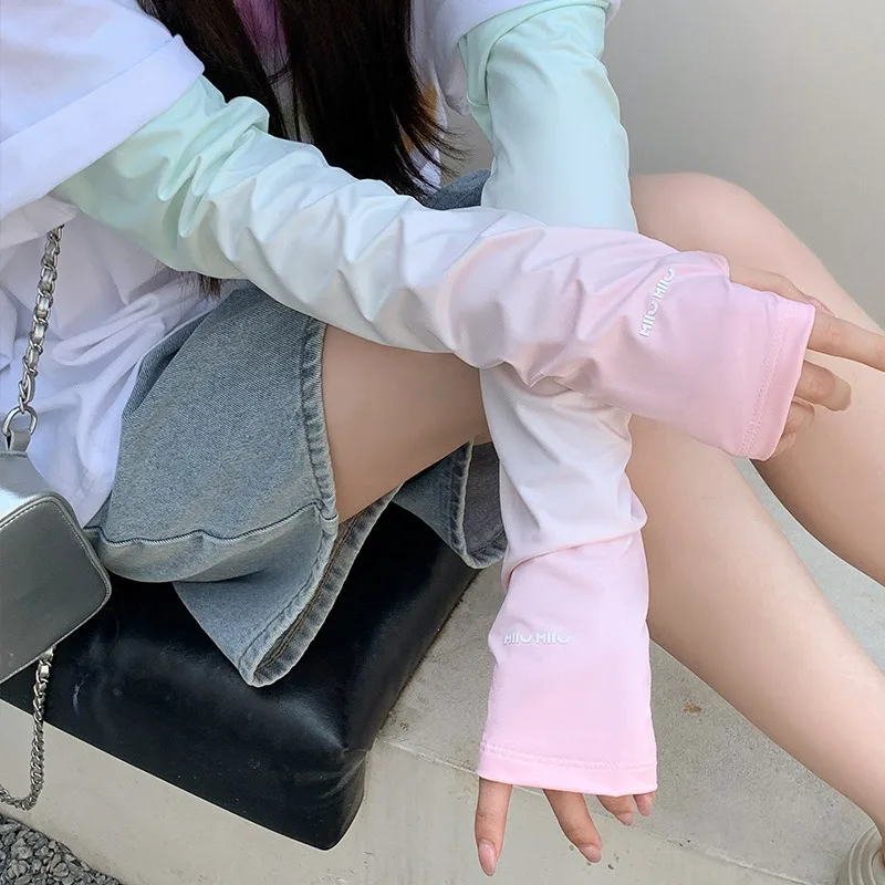 أغطية أكمام فضفاضة من الحرير الجليدي للسيدات بألوان متدرجة للحماية من الشمس أغطية ذراع صيفية عصرية فضفاضة بأكمام ثلجية