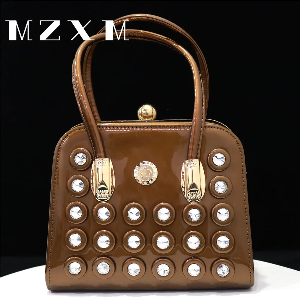 

Women's Luxury New Design Handbag Diamond Metal Large Capacity Clutch Party Evening Dress Bag Wedding Wallet