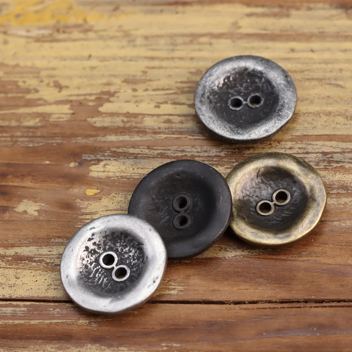 Two Hole MUKU Antique Design Metal Buttons Made Old Jacket Fashion Black Dress Sweater New Sewing Accessories Knitting