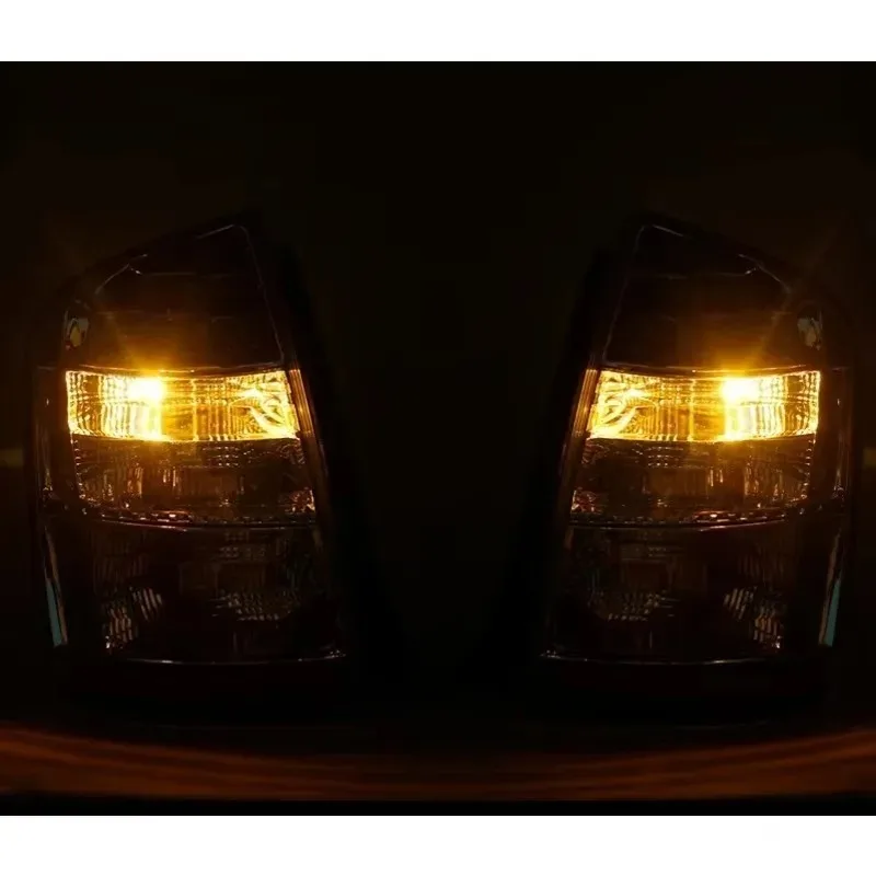 Tiy سيارة الذيل ضوء اليسار واليمين الخلفي ضوء الفرامل الذيل ضوء أسود 81561-47100 81551-47100 لتويوتا بريوس 2005 - 2009