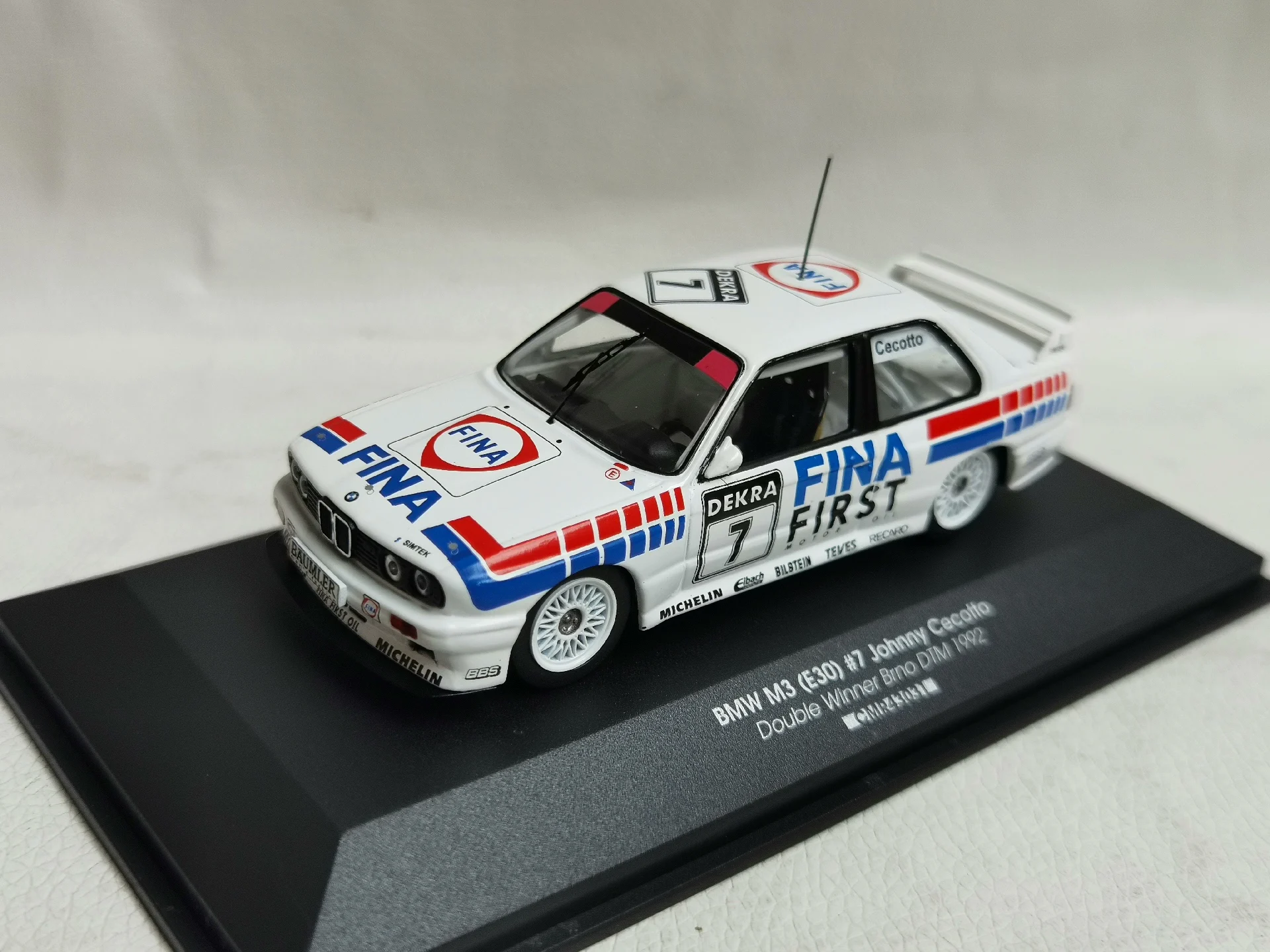 

Коробка потрескавшаяся литая под давлением CMR масштаб 1/43, BMW M3 E30 # 7, 1992 BMW Racing, модель легкосплавного автомобиля, Коллекционная игрушка, подарок, сувенир, витрина, орнамент