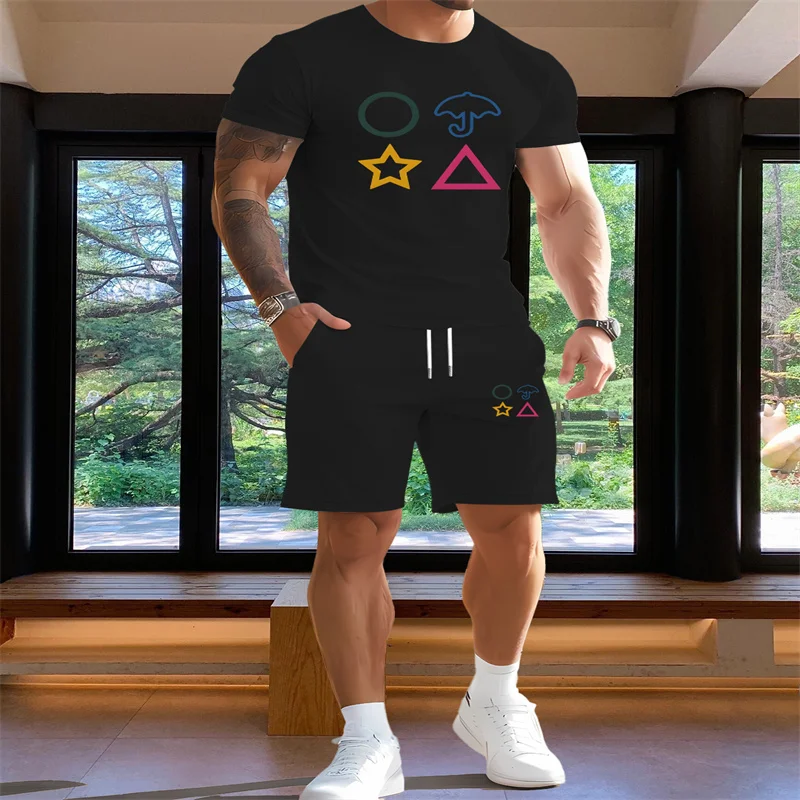 2025年メンズ夏用ラウンドネック半袖Tシャツと5分丈ショートパンツのスポーツスーツ、ファッショナブルなアウトドアカジュアルツーピースセット