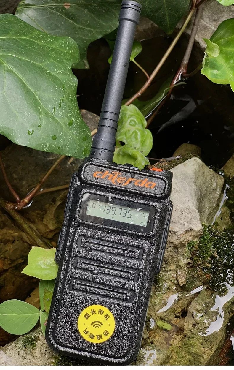 UHF Walkie Talkie 5W High Quality Two Way Radio Side Key Speaker Handsfree Longer Standby 128CH walki talki