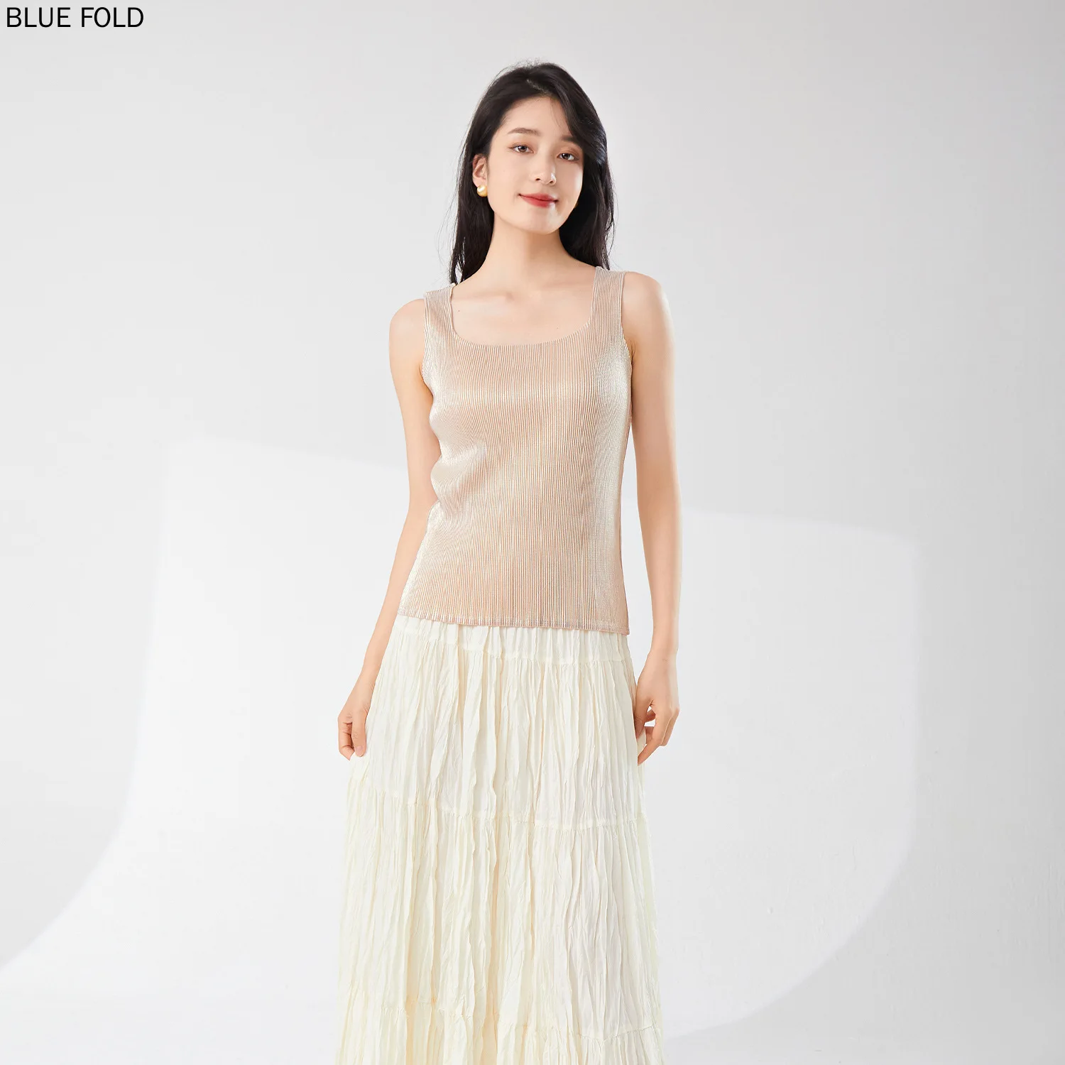 MIYAKE PLEATS-Pleated Camisole Top for Women, New Style, High-grade Hot Stamping Clothes, Fashionable and Sexy, Summer