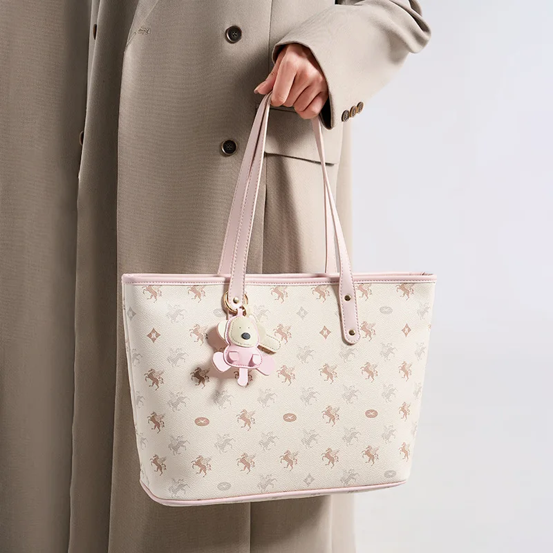 

Модная и стильная женская сумка-тоут 2025 года, большая вместительная дорожная сумка на одно плечо, новая сумка-тоут с принтом