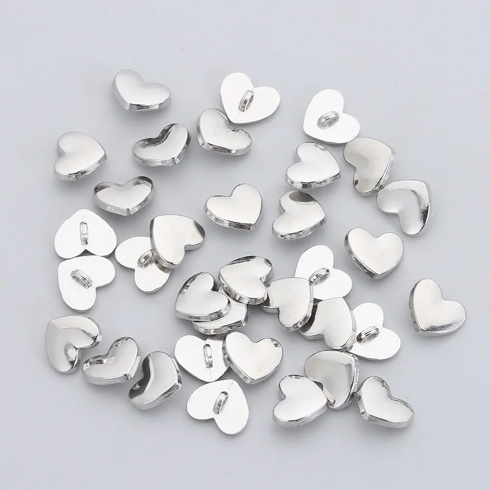 

40 шт. 8-миллиметровые металлические мини-пряжки в форме сердца для рукоделия, ультрамаленькие застежки для одежды 1/6, аксессуары