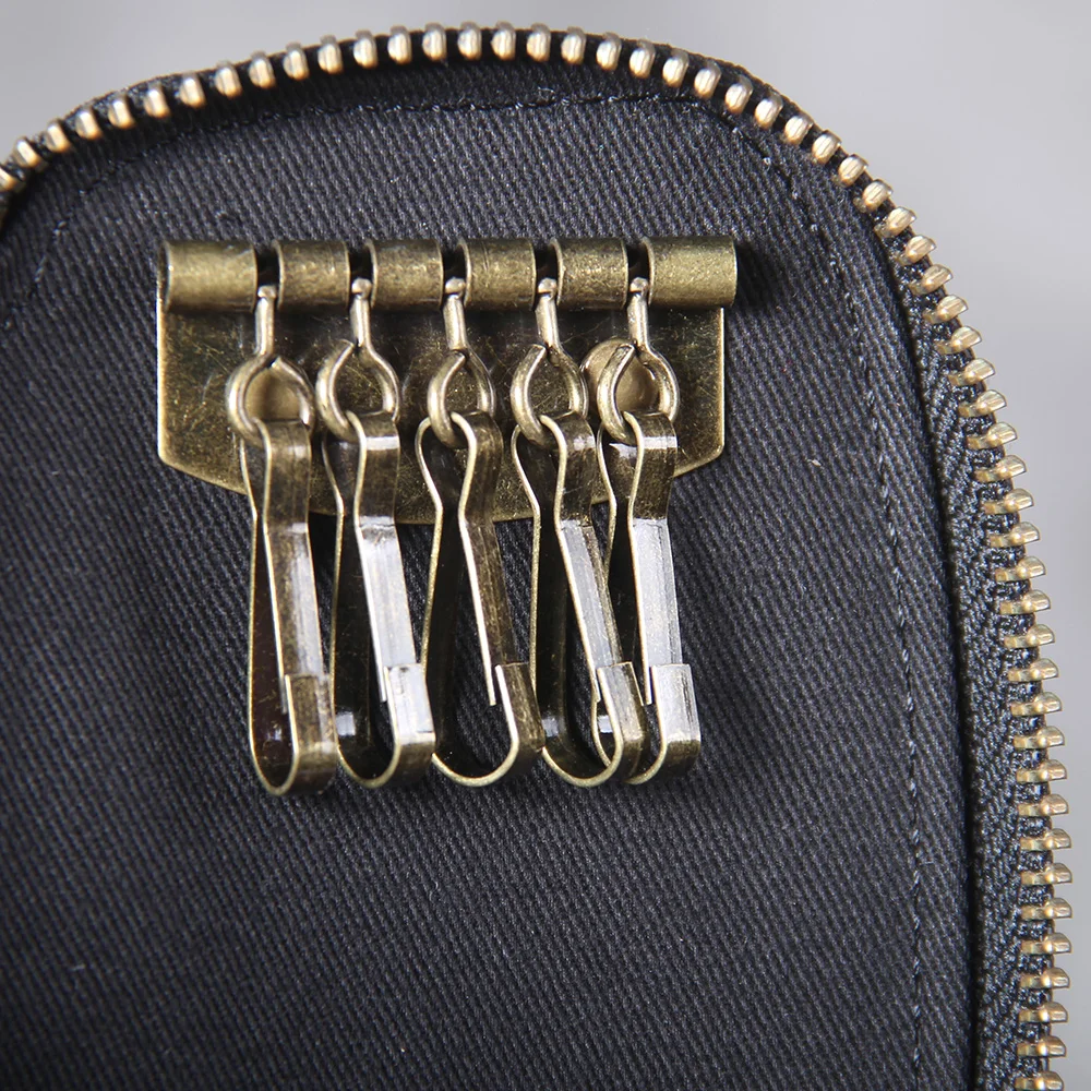 S.WORKER Handgefertigtes Echtleder-Schlüsseletui aus Vollnarbigem Rindsleder, Kartenhalter, Vintage-Schlüsselanhänger mit Messingschnalle – Detail 13