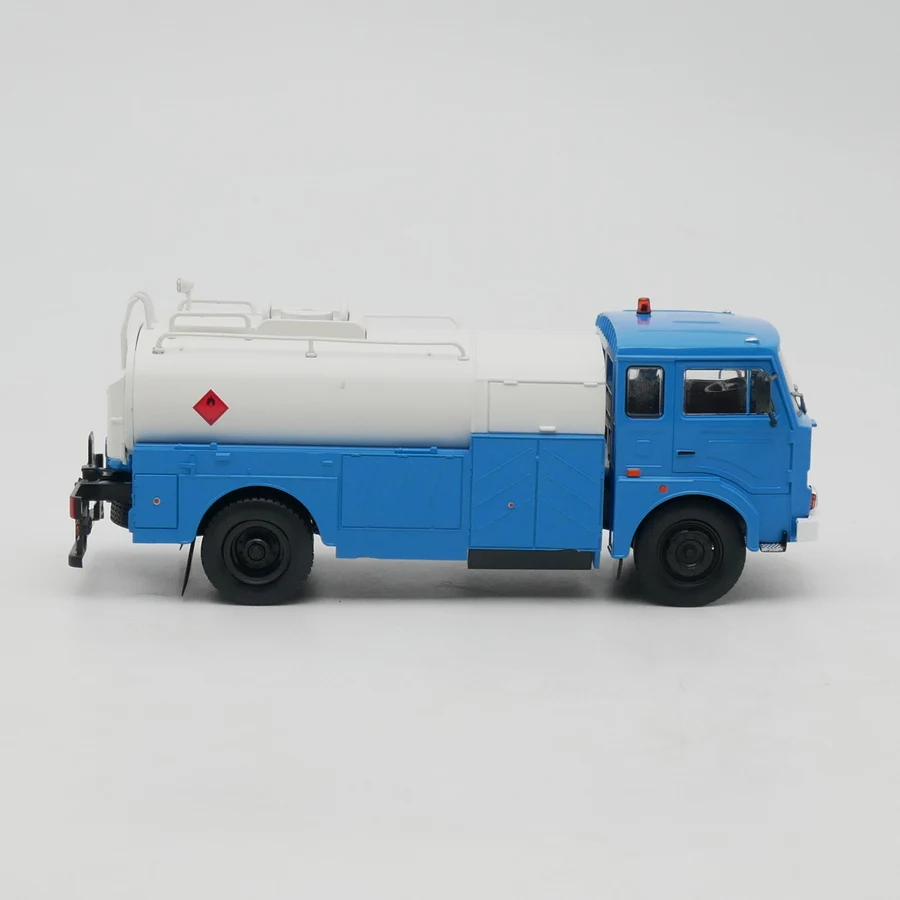 Ixo 1:43 Scale Diecast Alloy JELCZ 325 Polish Tanker Truck Toys Cars Model Classics Nostalgia Adult Gift Souvenir Static Display