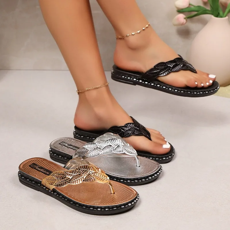 Sandal Jepit Wanita Datar Pantai Hit Musim Panas Tren 2025 Sepatu Sandal Nyaman Ringan Belanja Harian Luar Ruangan Mode Terlaris