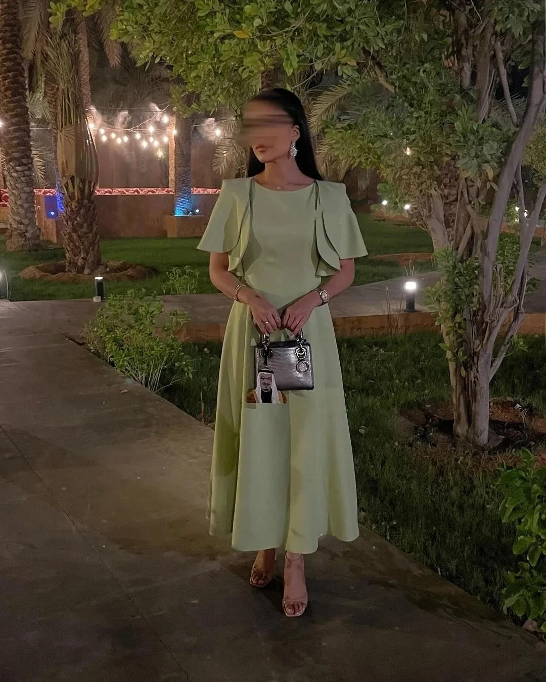 Robe de Soirée en Satin Vert Romantique, Col Rond, Manches Courtes, Bal de Promo, Longueur Rincée, Plissée, Formelle, Éducative