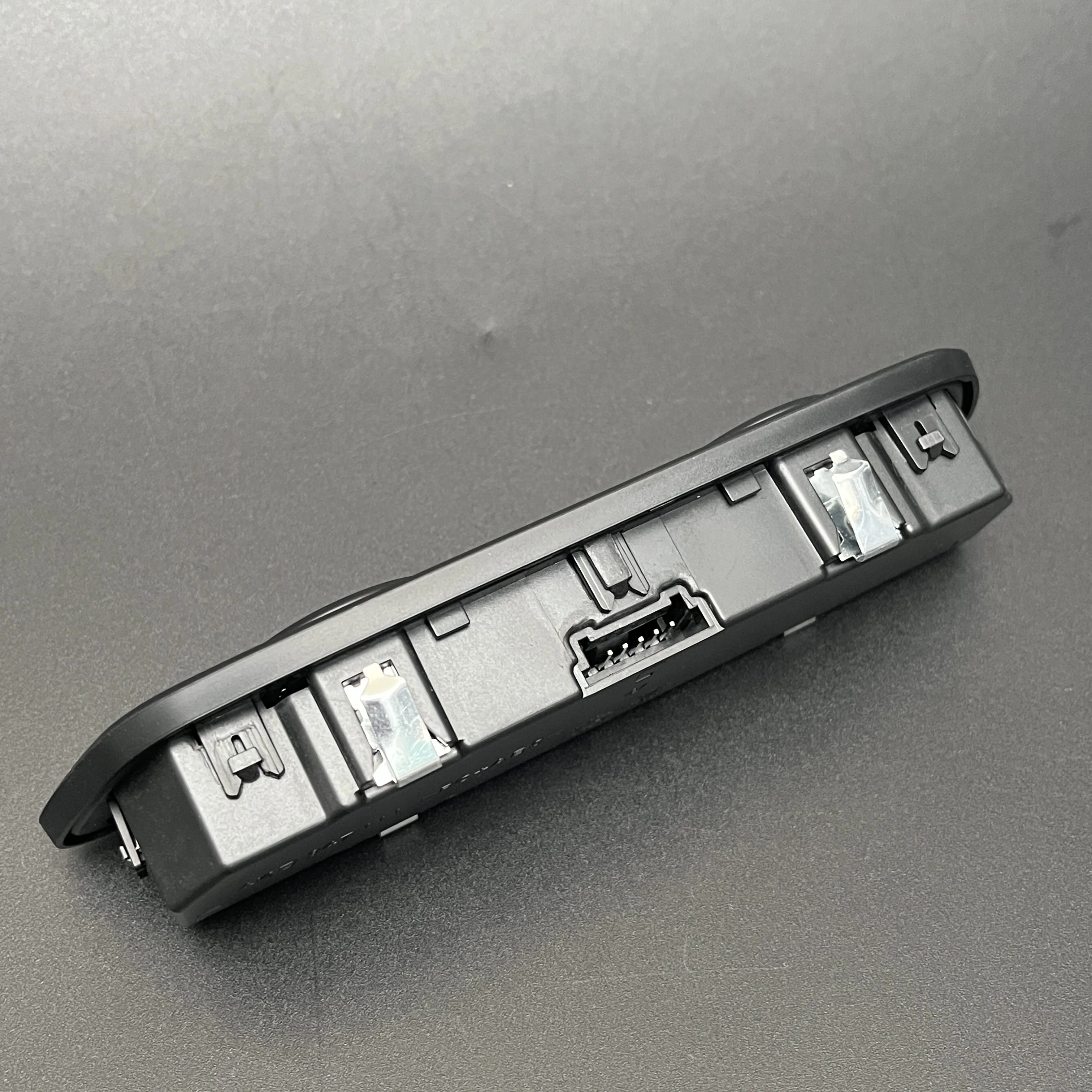4KD947111 OEM Rückleseleuchte Schwarze Deckenlampe für Audi A4 A5 Q5 2017-2025 für Q7 Q8 2016-2025 für A6 A7 2019-2025 – Detail 2