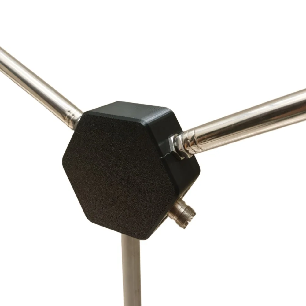 V200 Shortwave Antenna Mount with Integrated 200W Balun for Efficient 1-50 MHz Signal Handling and Transmission