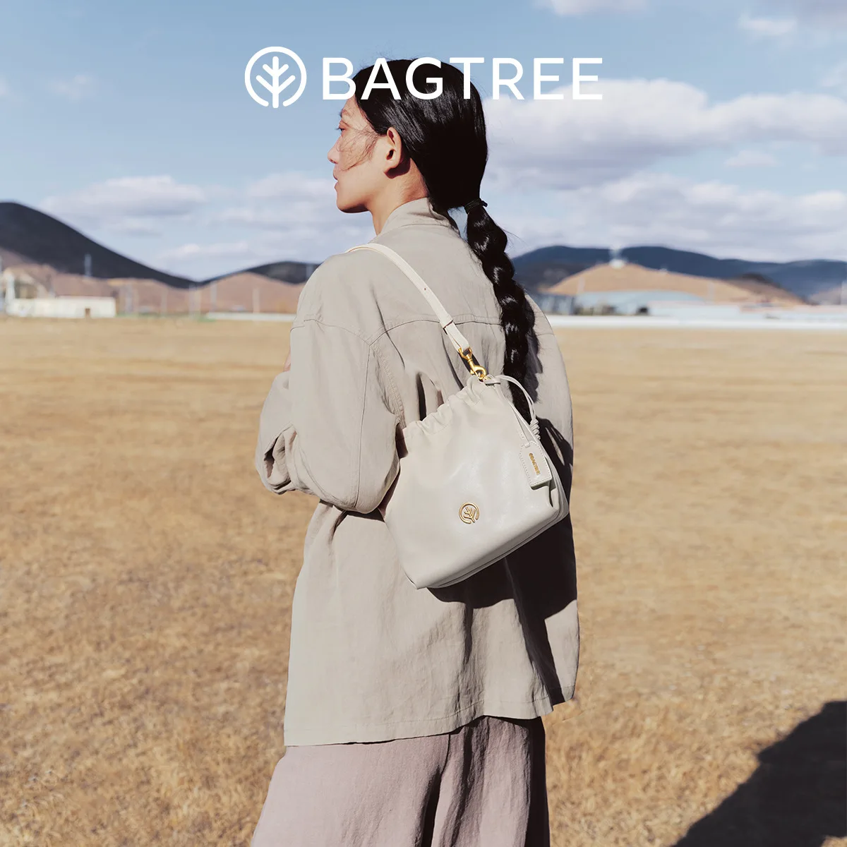 Bagtree 2025 Fashion Cloud Collection Bag Vegetable-Tanned Calfskin Drawstring Small Bucket Bag Commuter Crossbody Shoulder Bag