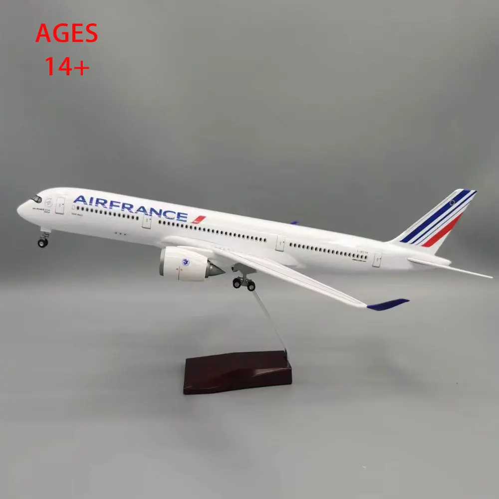 1:142 Scale 47CM Airbus A350 Air France Aircraft Model with Lights and Wheels Die-cast Plastic Resin Aircraft for Collection