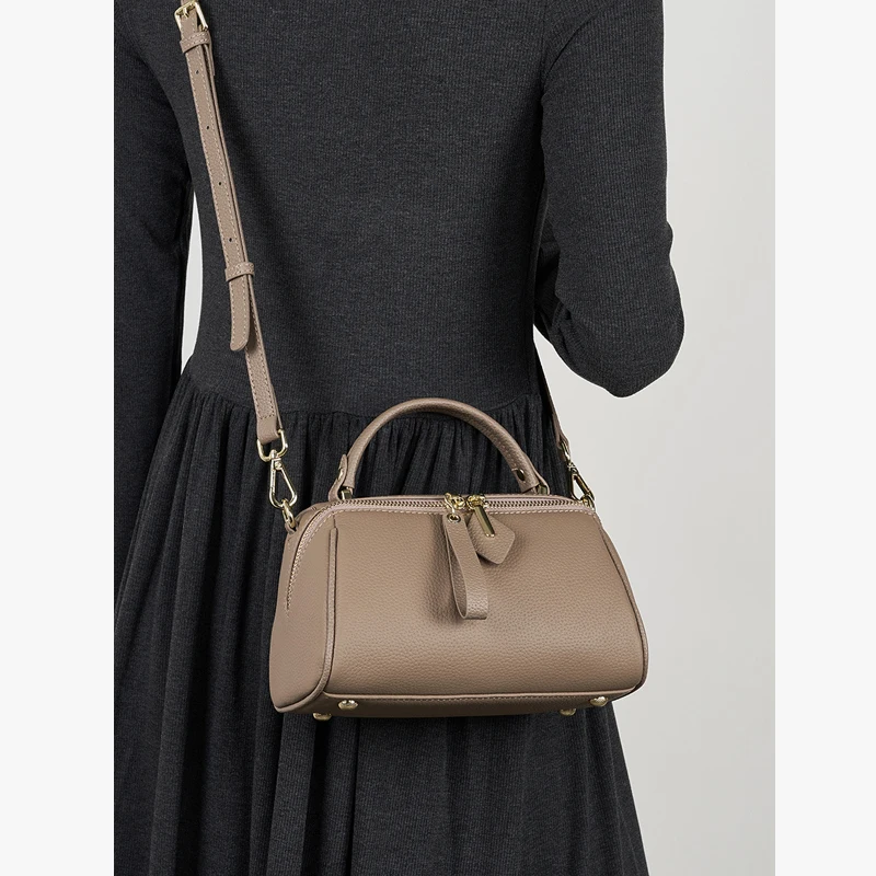 

Женские повседневные сумки через плечо класса люкс, женская сумка через плечо из коровьей кожи, женские сумки из мягкой воловьей кожи в стиле ретро для поездок на работу для женщин