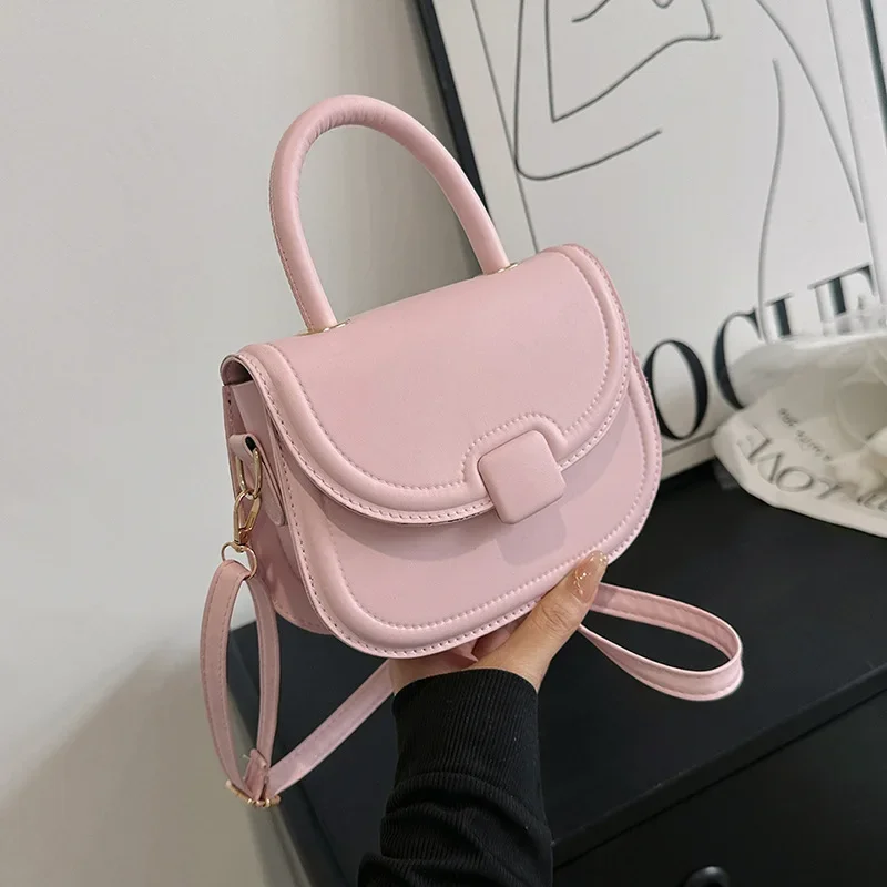 

Fashion Casual Saddle Bag Handbag Solid Color Messenger Bag