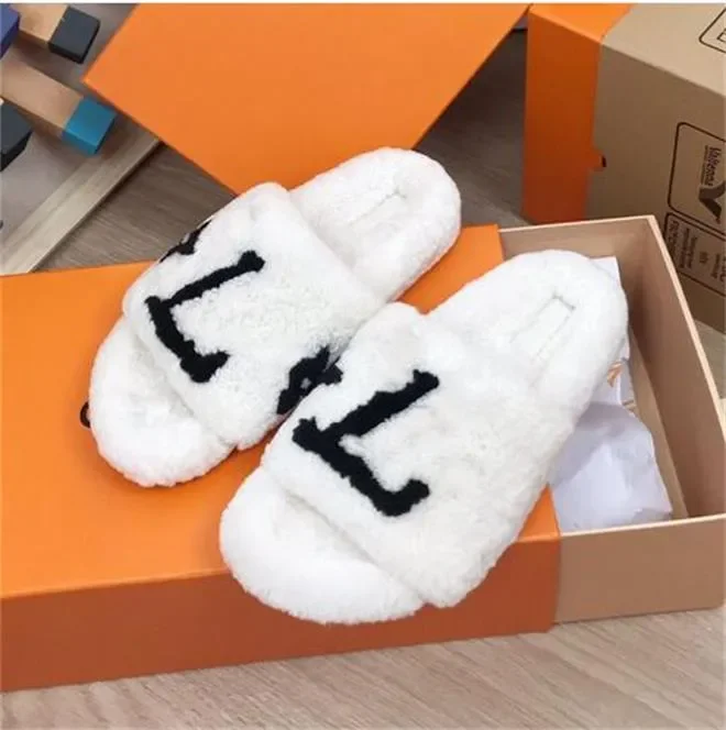 

Fashion women wool sandals selling Slippers Woman Slipper Shoes Autumn Winter slides Sandal fuzzy sandal lightweight house rryyy