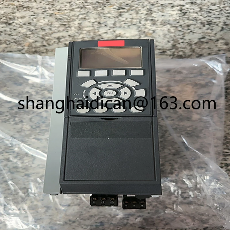 

Original genuine frequency converter inverter FC-302P5K5T5E20H1XGXXXXSXXXXA0BXCXXXXD0