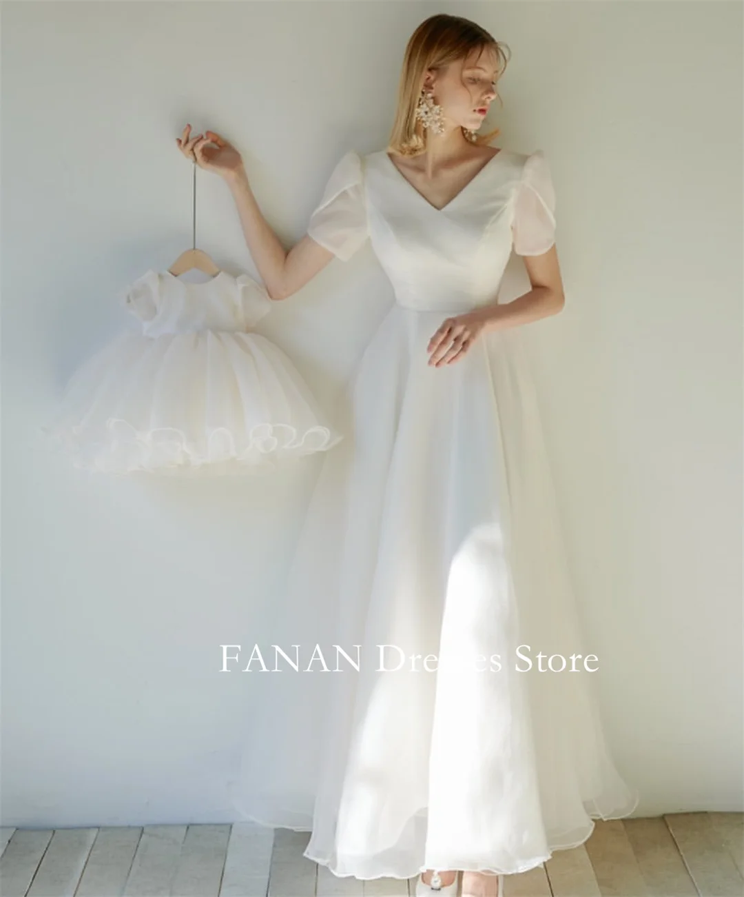 FANAN-vestidos de novia elegantes de Organza marfil de Corea con cremallera, vestidos de novia bonitos personalizados con cuello en V hasta el suelo de talla grande