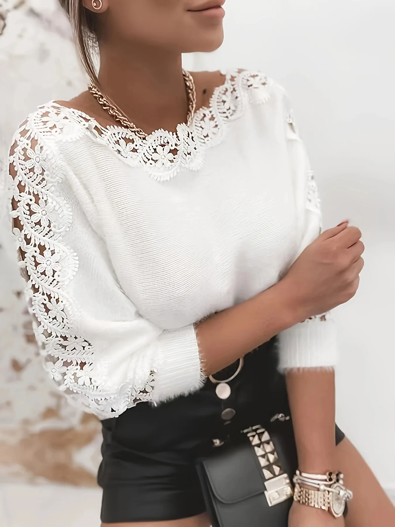 

Casual Solid Color Sweater Women Autumn Winter Fashion Versatile Long Sleeved Round Neck Stitching Hollow Lace Knitted Pullover