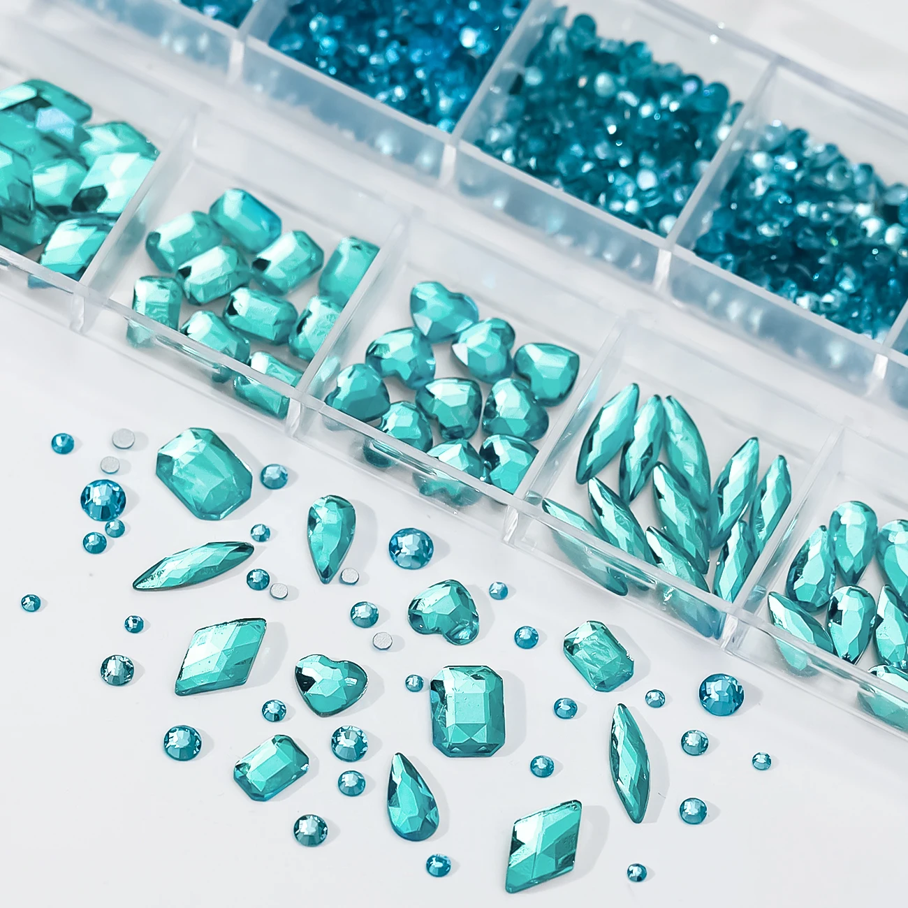 12 rejillas de diamantes de imitación 3D para decoración de uñas, color azul lago, con 2 herramientas, gemas de diamante de cristal de forma mixta, dijes para uñas para decoración de manicura de océano de verano