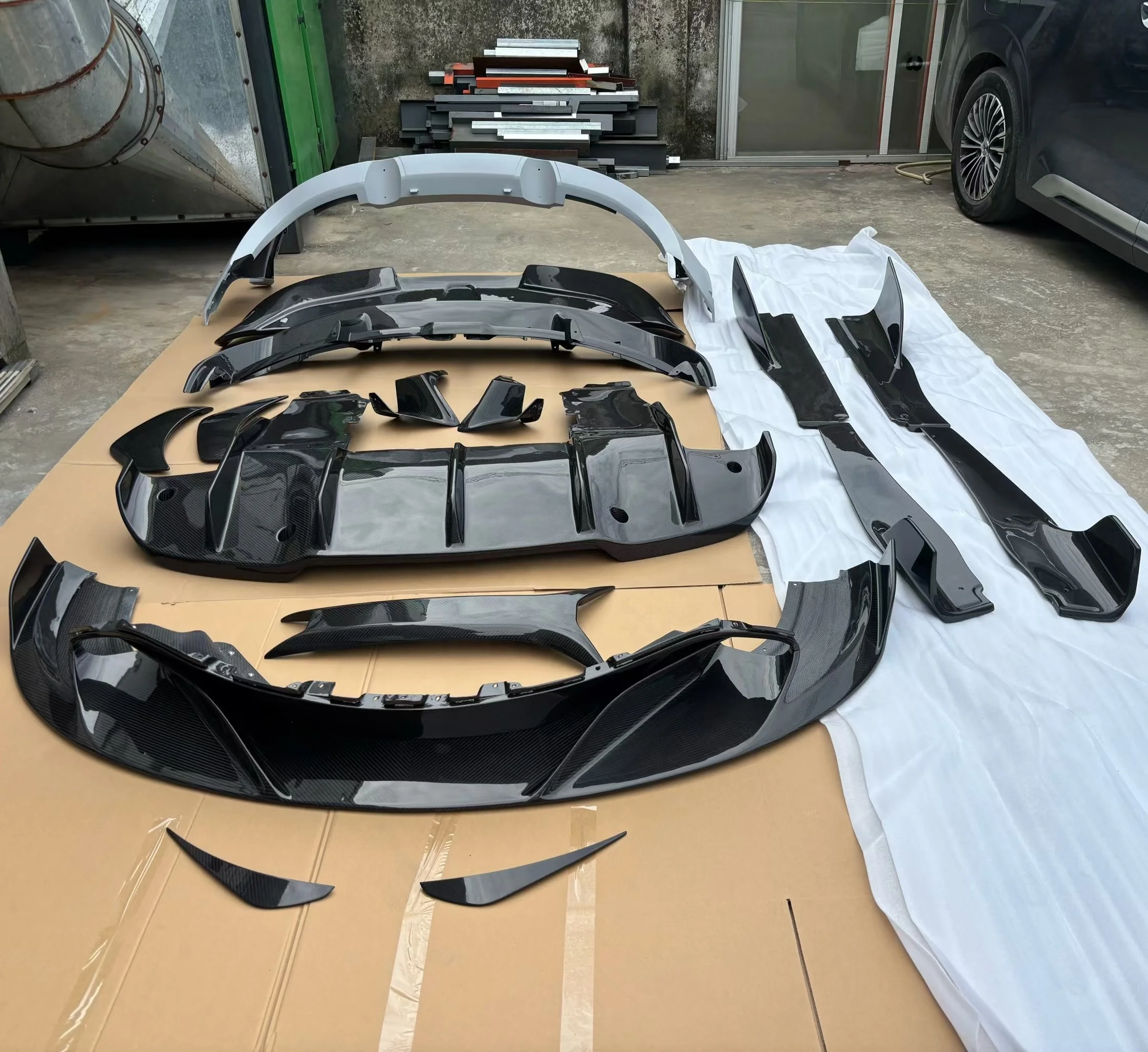 Dream Garage RYFT Style Full Dry Carbon Fiber Bodykit For  720S 720S Spider Bumper Front Lip Diffuser Side Skirts Full Bo