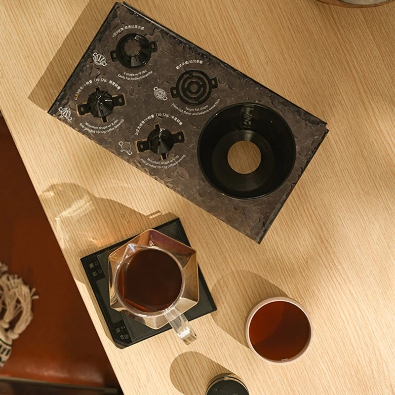 Handgebrühter Kaffee V60 Kegelkorb Typ, Vier-in-Eins-Filterbecher