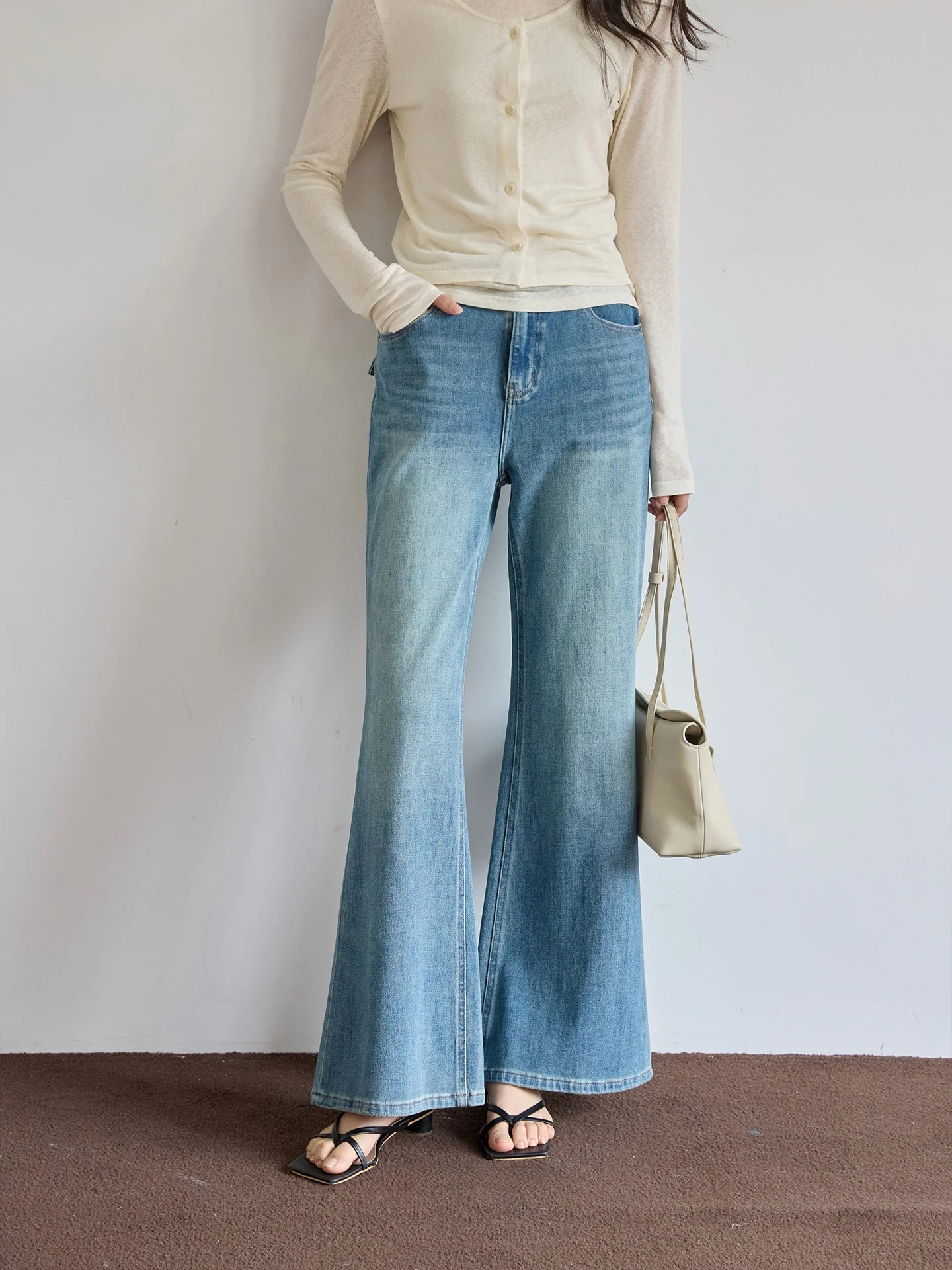 

Loose Fit Long Straight Leg Denim Jeans Women's Spring Season Natural Waist Cotton Fabric Four-way Stretch Washed Blue Jeans