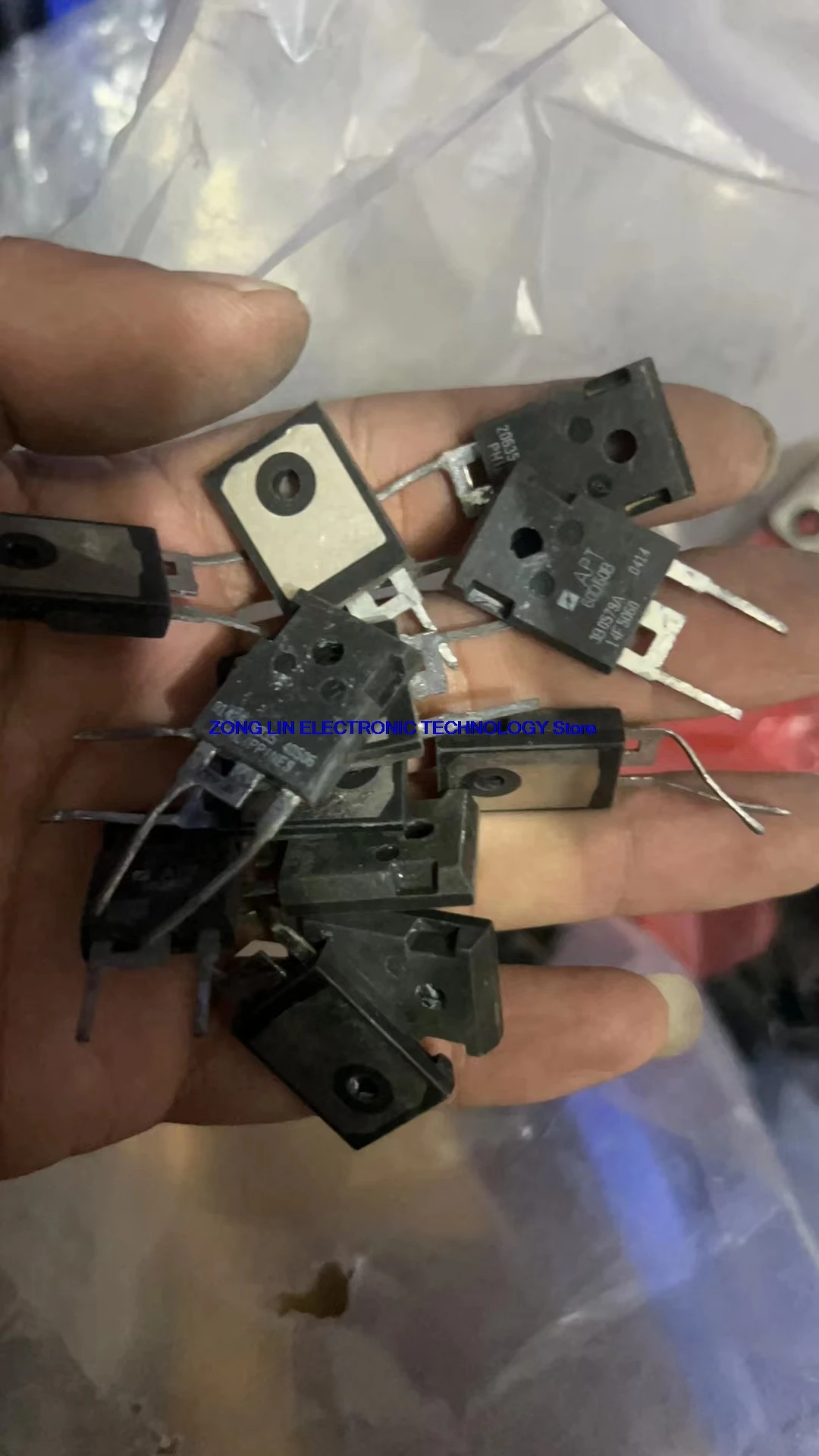 Original imported APT60D40B APT60D40BG fast recovery diode TO247-2         20PCS -1lot