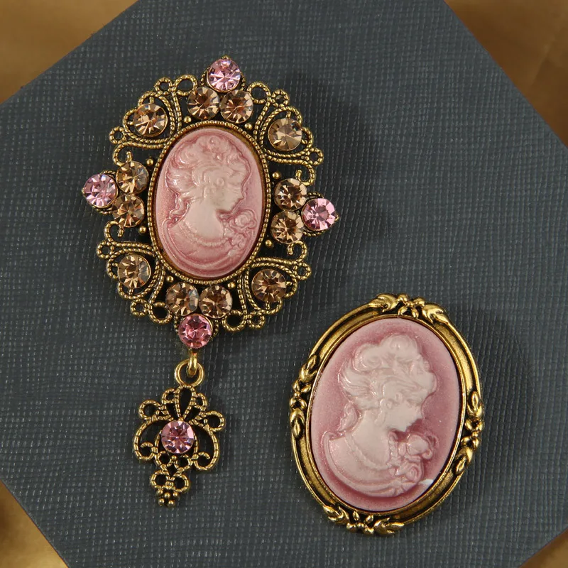 Fashion Vintage Brooches Set For Women Rhinestone Lady Head Decoration Brooch Pins Jewelry Gifts Bag Clothes Accessory Gifts