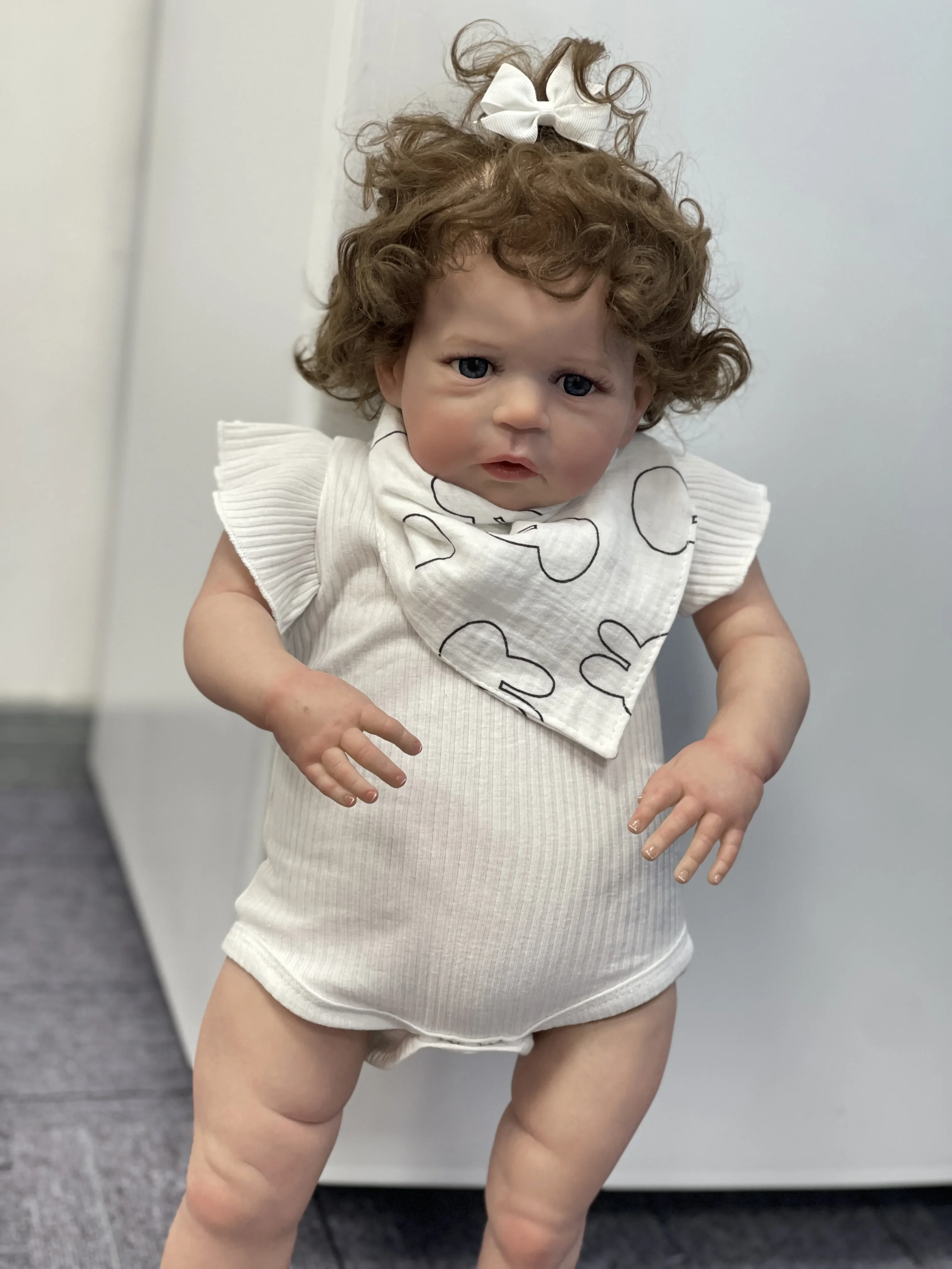 Sandie 60CM Zacht Katoen Lichaam Levensechte Reborn Pop Meerdere Lagen Schilderen 3D Huid Zichtbare Aderen Met Handwortel haar