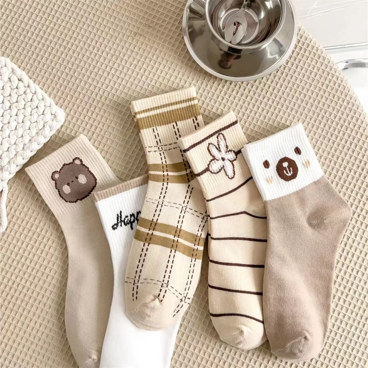 

Autumn Winter New Coffee Colored Teddy Bear Women Mid Tube Socks Comfortable Pure Cotton Female Warm Socks