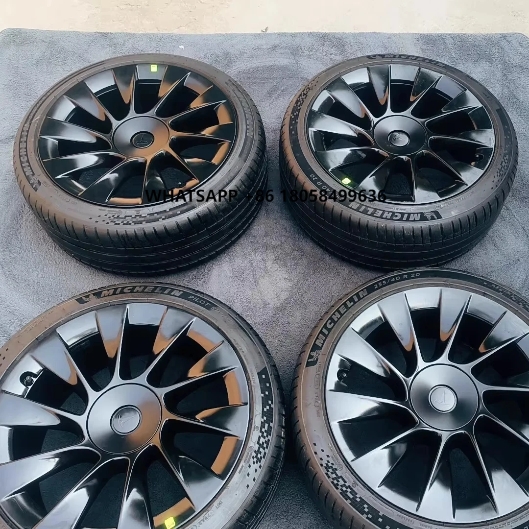 

Original 20-Inch Premium Wheel Hub Tire for Model Y New Condition