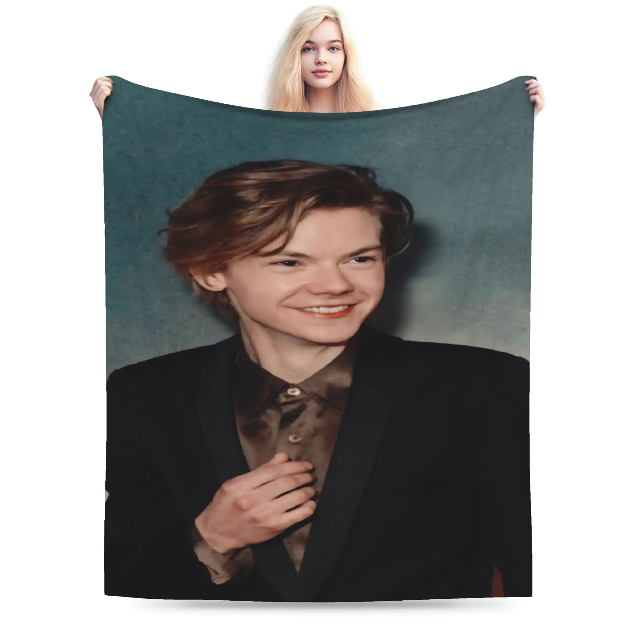 Stylish Thomas Brodie-Sangster Blanket Lightweight Thin Flannel  Relax Throw Blanket Machine Washable