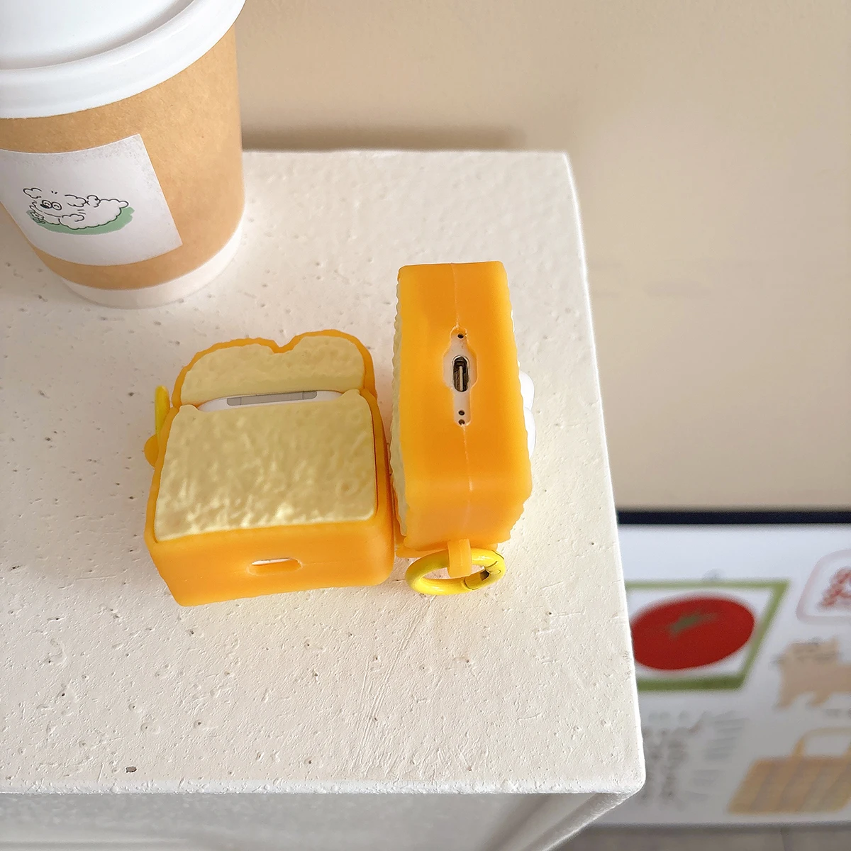 حافظة Big Eye Toast لأجهزة Apple AirPods Pro 1 2 3 AirPods 4 مقاومة للغبار لأجهزة AirPods 1 2 3 4 سماعة بلوتوث واقية مضادة للصدمات