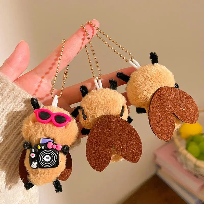 Desenhos animados de pelúcia bonito engraçado barata forma boneca pingente estudante saco decoração estudante diversão presente acessórios