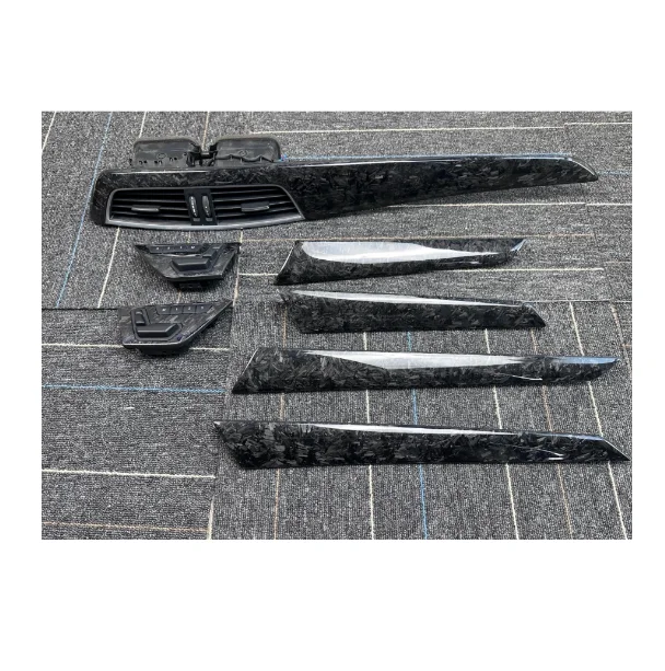 

Customized W204 C Genuine Dry Carbon Fiber Interior with 7 Pieces Carbon Fiber Style AMG True Carbon Fiber Style