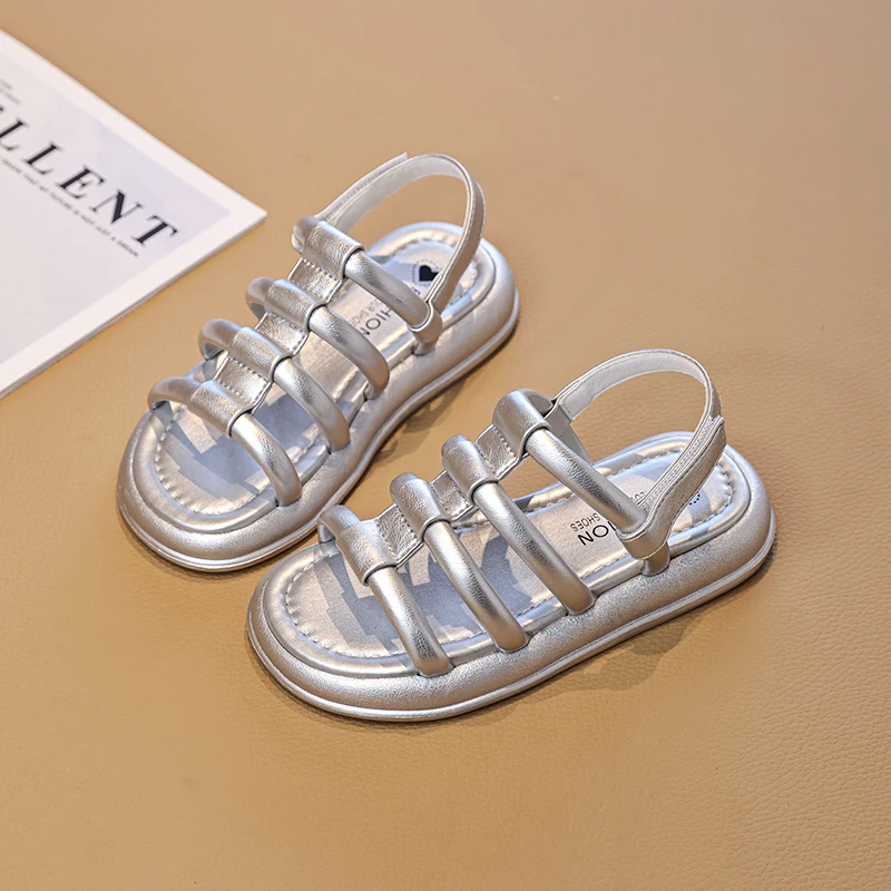 Little Girls Metallic Strappy Sandals 2026 New Summer Kids Barefoot Beach Shoes Non-slip Simple Trendy Party Wedding Dress Up
