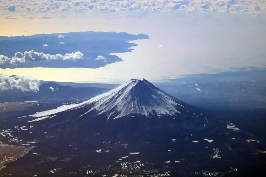 Fuji in Winter Honshu Island Japan Print Art Canvas Poster For Living Room Decoration ,Home Wall Picture