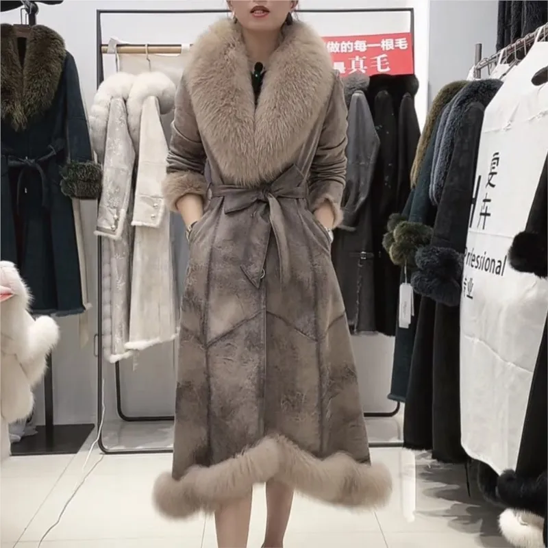 Nowy płaszcz futrzany typu all-in-one dla kobiet, długi, do kolan, z mieszanki materiałów.