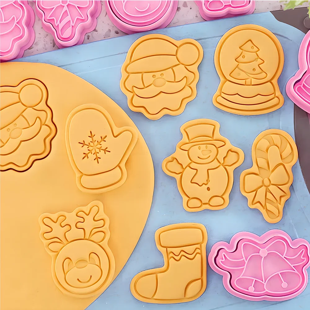 Cookie Cutter Mold Christmas Dough Stamp Plastic 3D Cartoon Pressable Biscuit Mold Confectionery Baking Pastry Bakeware