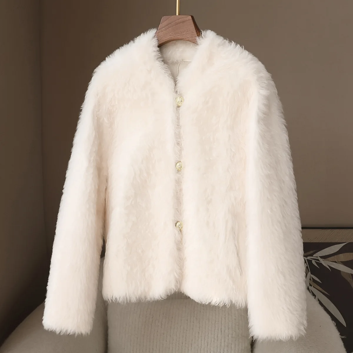 2025 شتاء جديد توسكان نصف لفة الأغنام الفراء معطف متكامل المرأة أزياء قصيرة الفراء سترة