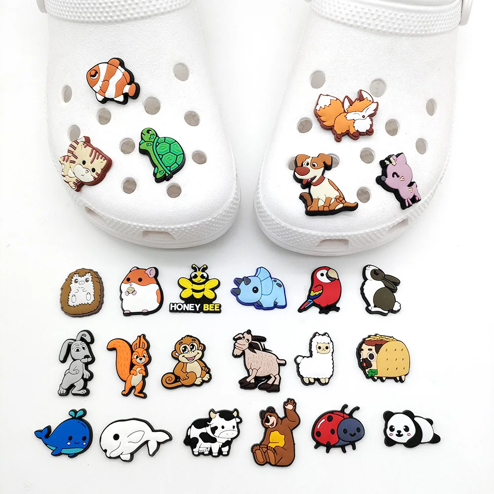 Hot 1pcs Mix Small Animals Shoe Accessories PVC Child Garden Shoe Buckle Decorations Fit Sandals Wristband Croc Jibz Charm